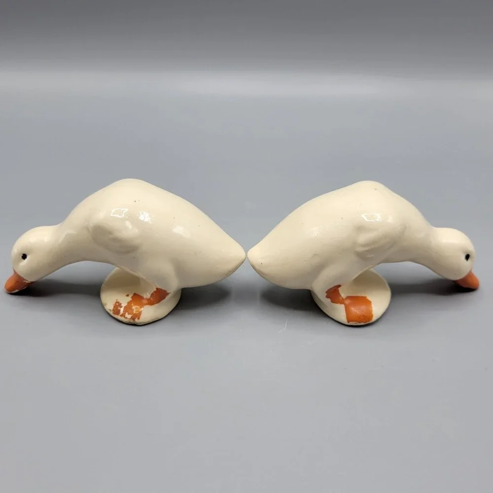 Pair Of Vintage Ceramic Duck Figurines With Orange Beaks & Feet 2